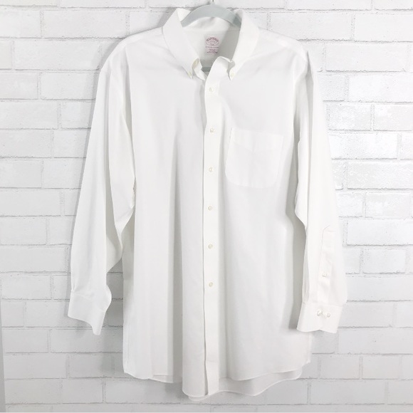 Brooks Brothers Other - Brooks Brothers White Button Down Shirt